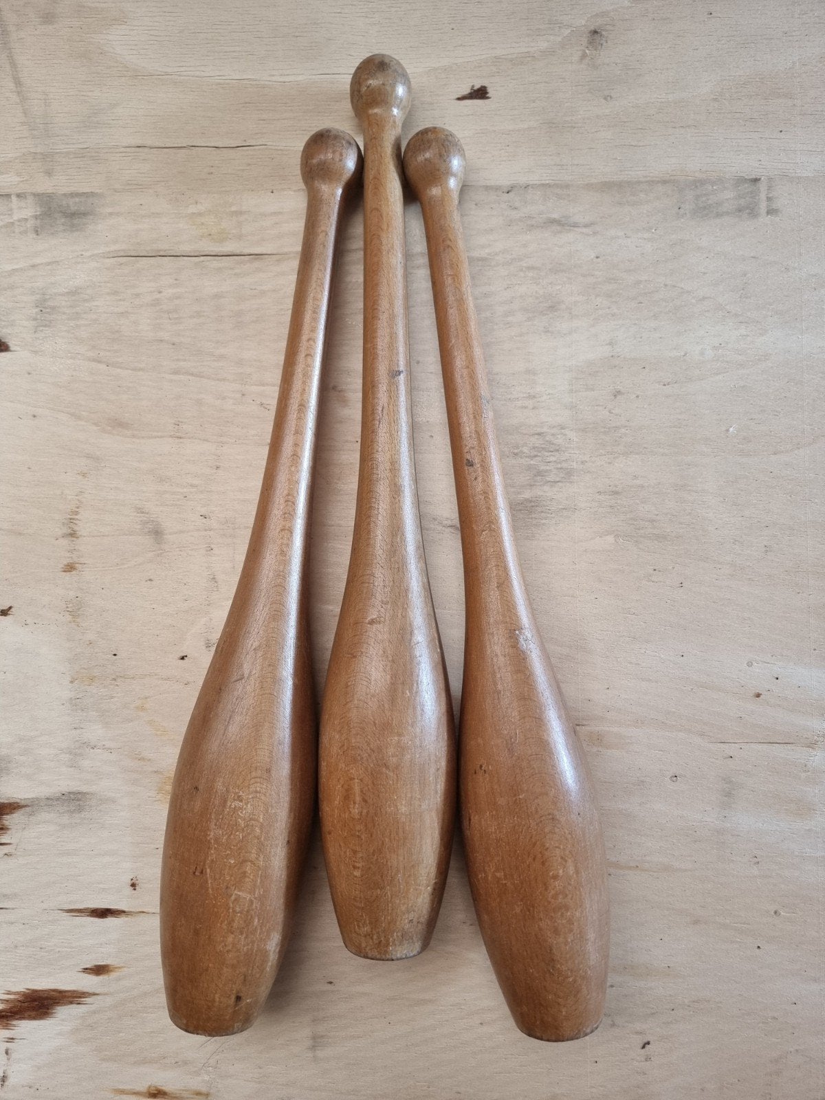 Oude houten jongleerkegels vintage set van 3, Ophalen