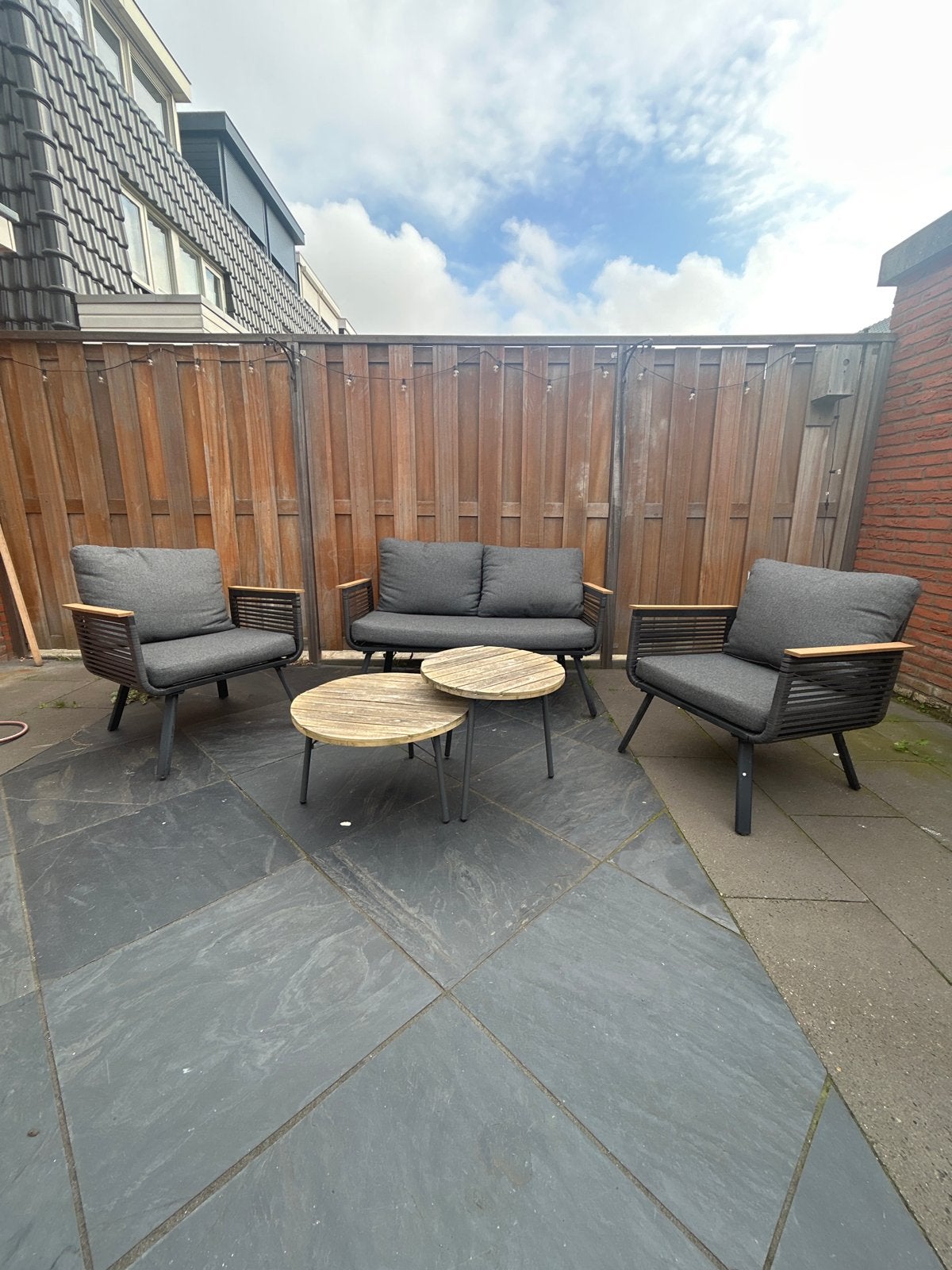 Moderne loungeset met 2 fauteuils en 1 tweezitsbank, Tuin en Terras, Ophalen, 4 zitplaatsen, Gebruikt, Aluminium