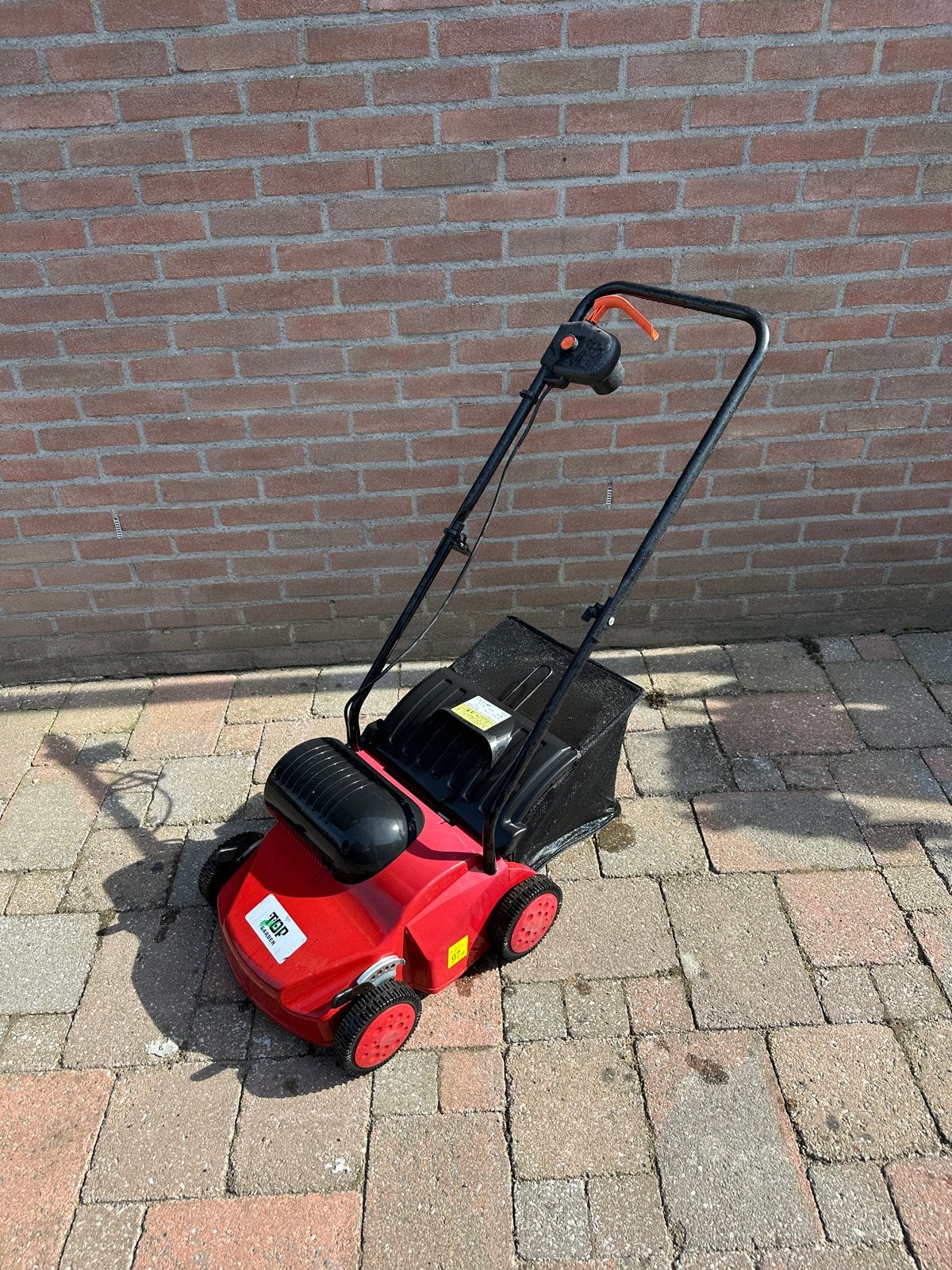 Elektrische Verticuteermachine - Diepte Instelbaar, Ophalen, Gebruikt, Elektrisch