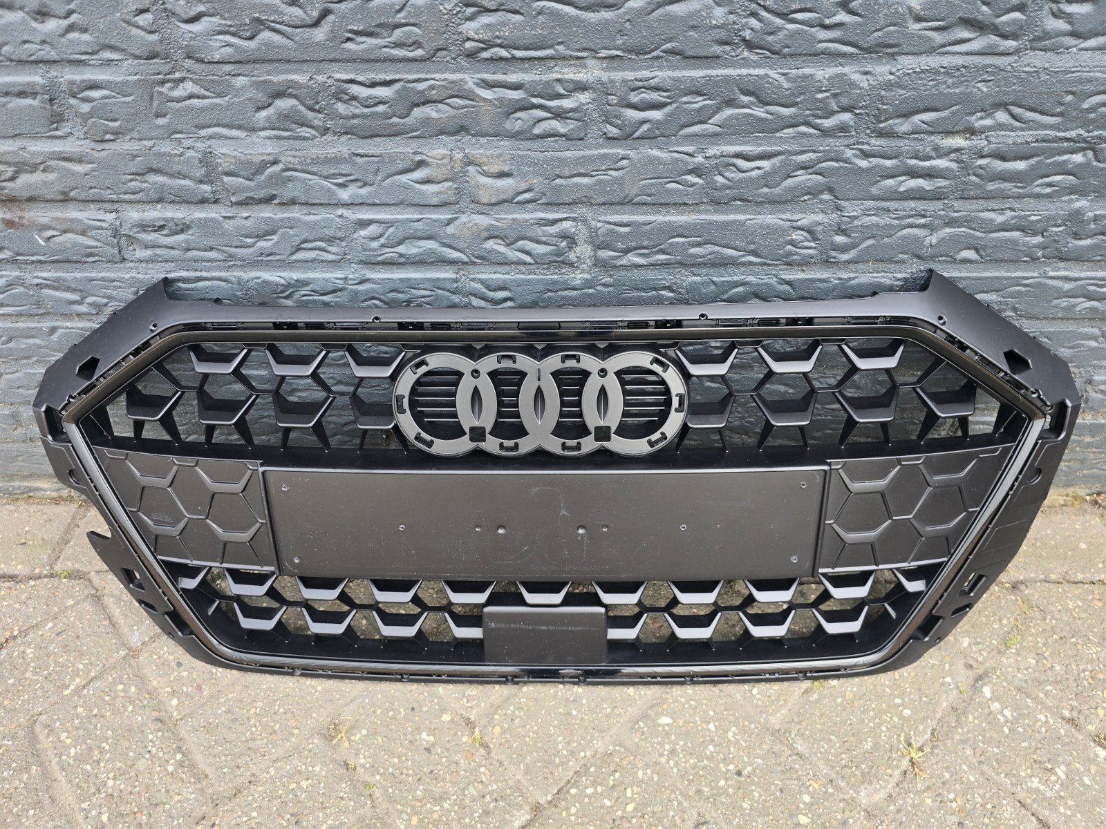 Grille Audi A1 82A S-line bj 2019-heden, Audi, Gebruikt, Voor, Bumper