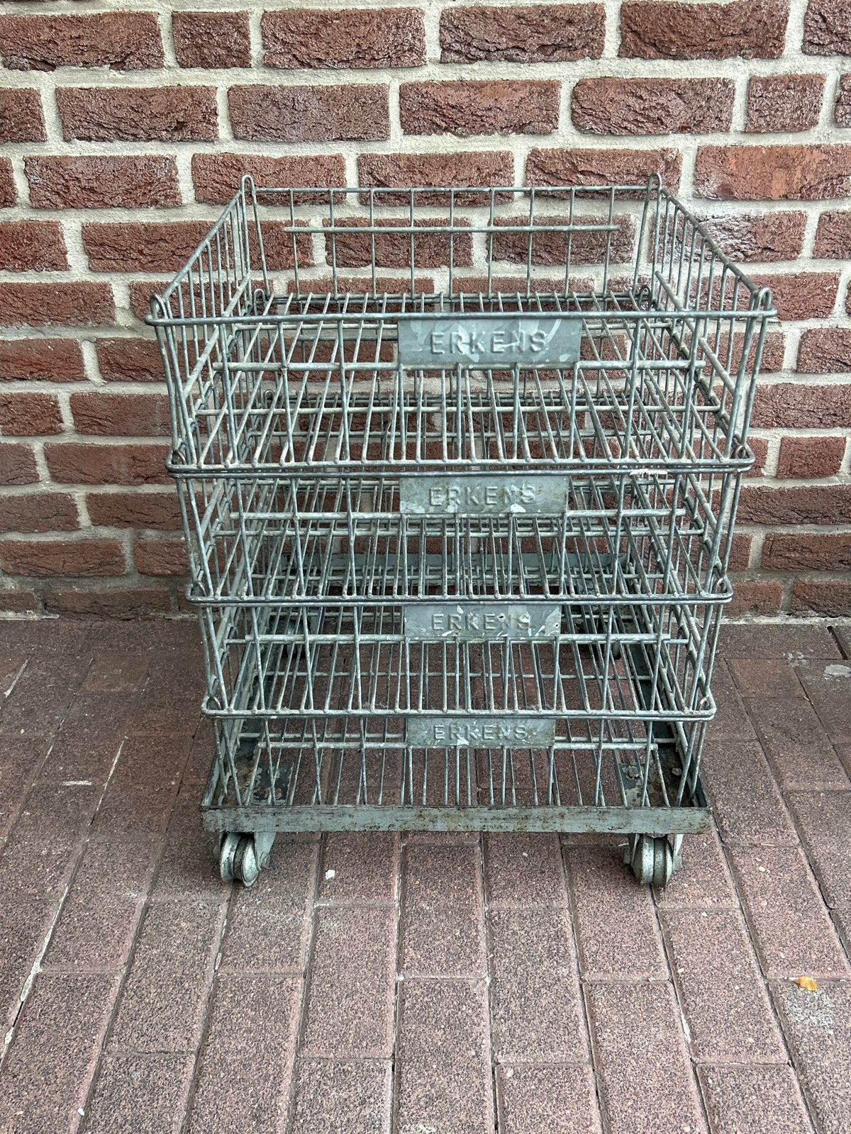 Stoere, Originele Industriële Erkens Draadmanden op Wielen, Ophalen