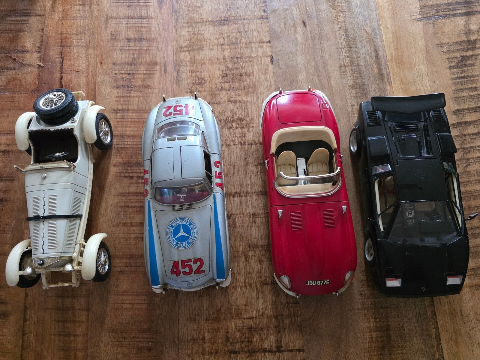 model auto's 1:18, Hobby en Vrije tijd, Modelauto's | 1:18, Ophalen of Verzenden, Gebruikt, Auto, Bburago