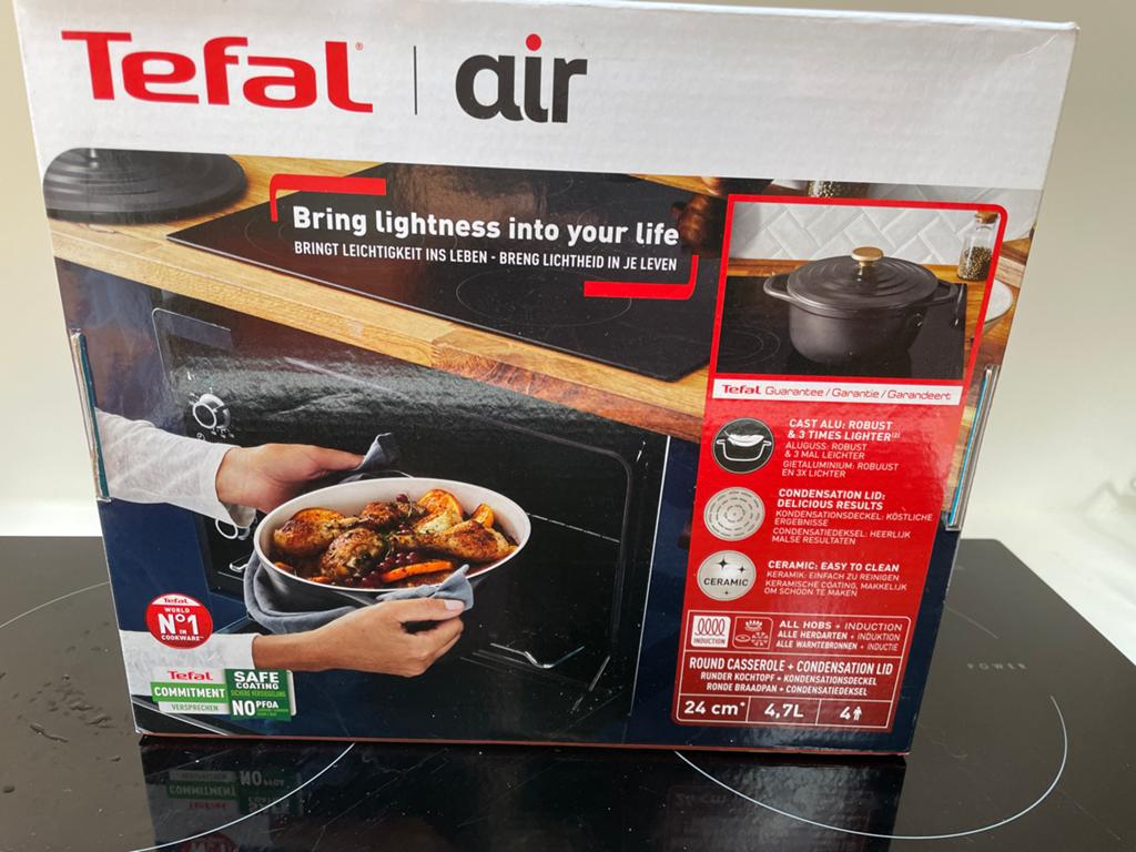 Tefal Air Braadpan - 24 cm - Nieuw in doos, Huis en Inrichting, Keuken | Potten en Pannen, Gietijzer, Nieuw, Ophalen of Verzenden