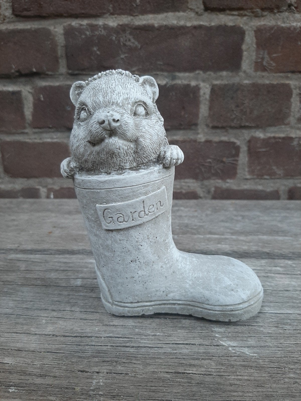 Egel in laars betonnen beeld tuinbeeld beton beeldje, Tuin en Terras, Ophalen of Verzenden
