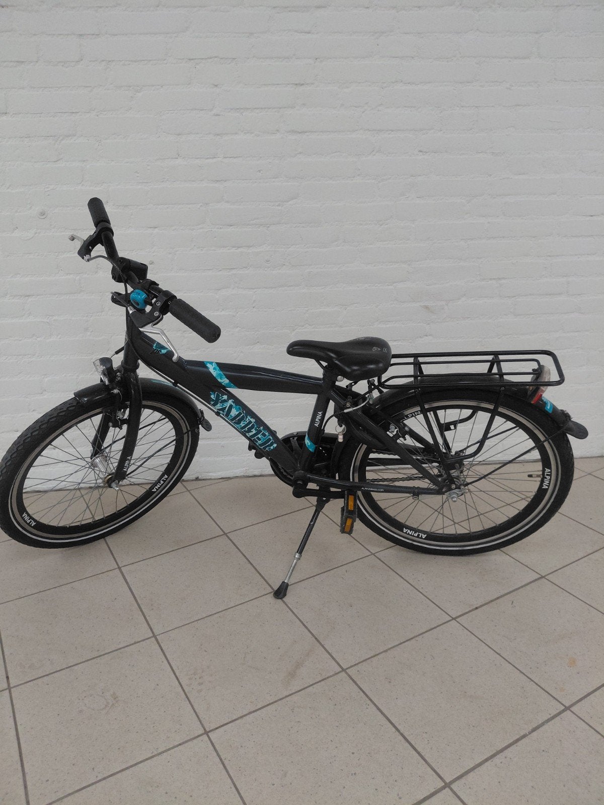 Donker groene Alpina kinderfiets met bagagedrager, Overige merken, Minder dan 30 km per accu, Gebruikt, Ophalen of Verzenden