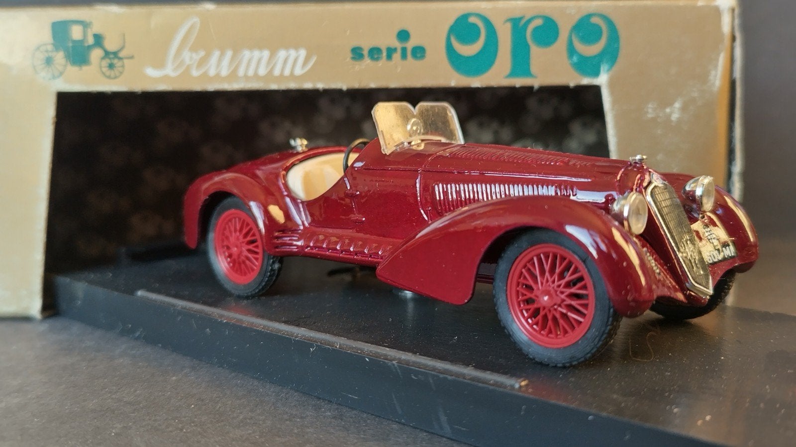 Alfa Romeo 8c 2900 b Maroon 1:43 Brumm Pol, Overige merken, Auto, Verzenden, .