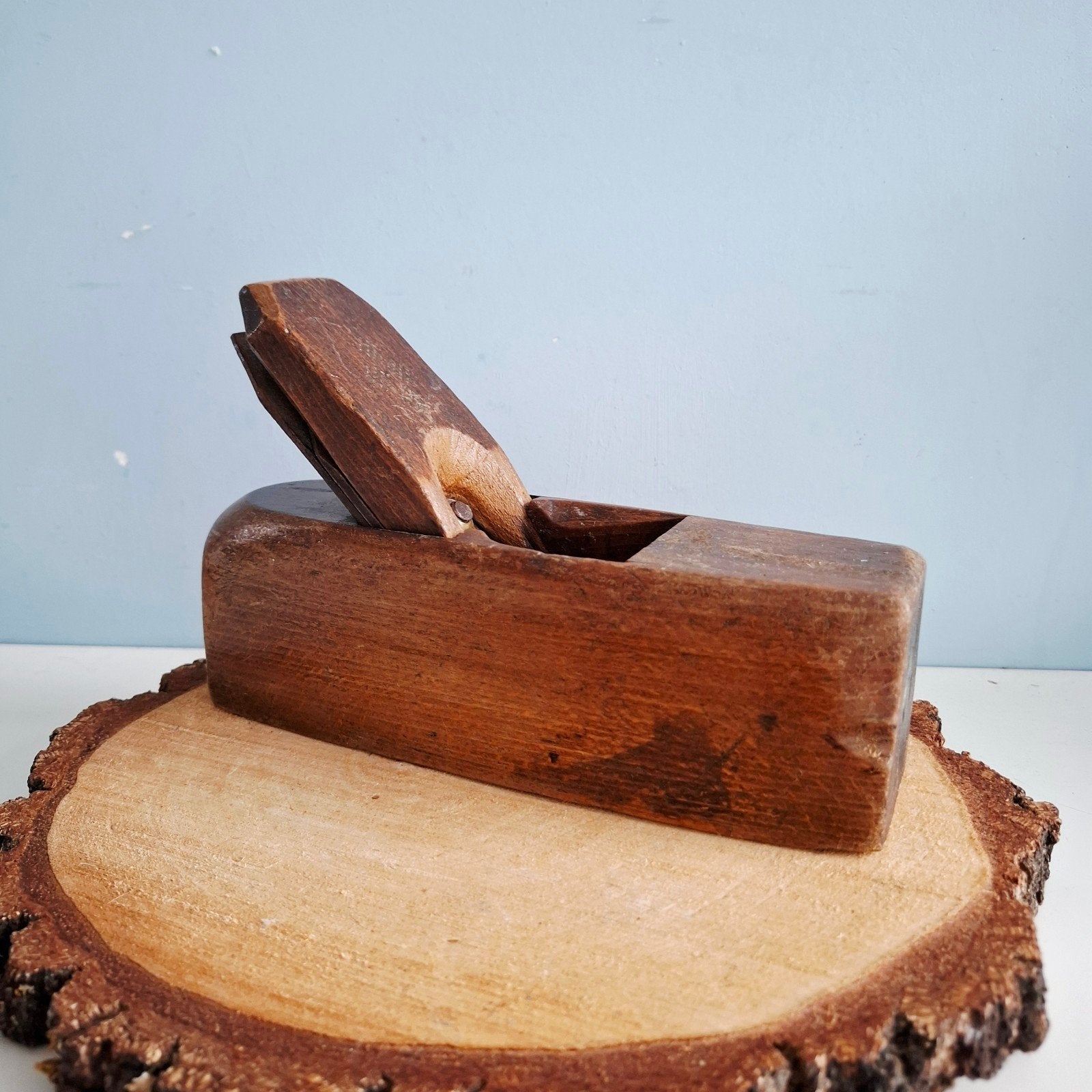 Oude houten schaafbank in kistmodel met stalen blad, Ophalen of Verzenden