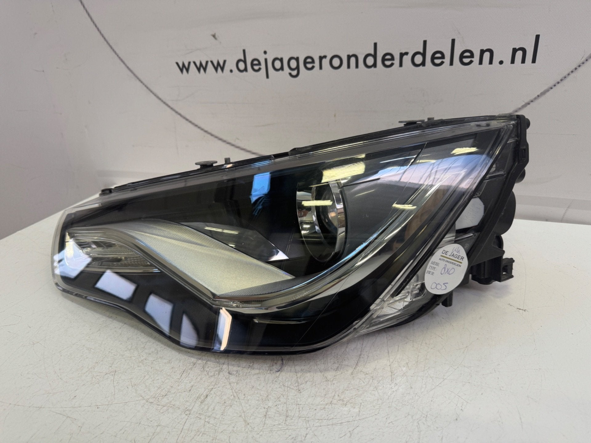 AUDI A1 8X KOPLAMP XENON LINKS 8X0941005, Auto-onderdelen, Gebruikt, AUDI AG, Auto-Union-Strasse 1
85045  Ingolstadt, DE, Kundenbetreuung@audi.de