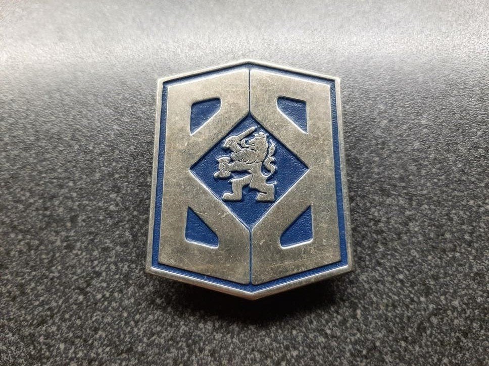 Bescherming Bevolking  ( BB ) -  Baretembleem/ Nederland, Verzamelen, Ophalen of Verzenden, Landmacht, Nederland, Embleem of Badge