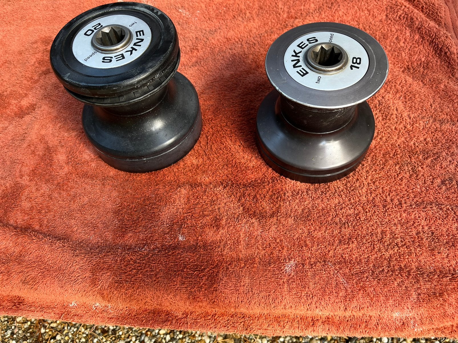 2 Enkes double speed schoot / val winches, Ophalen, Gebruikt, 6 meter of meer, 30 tot 60 m²