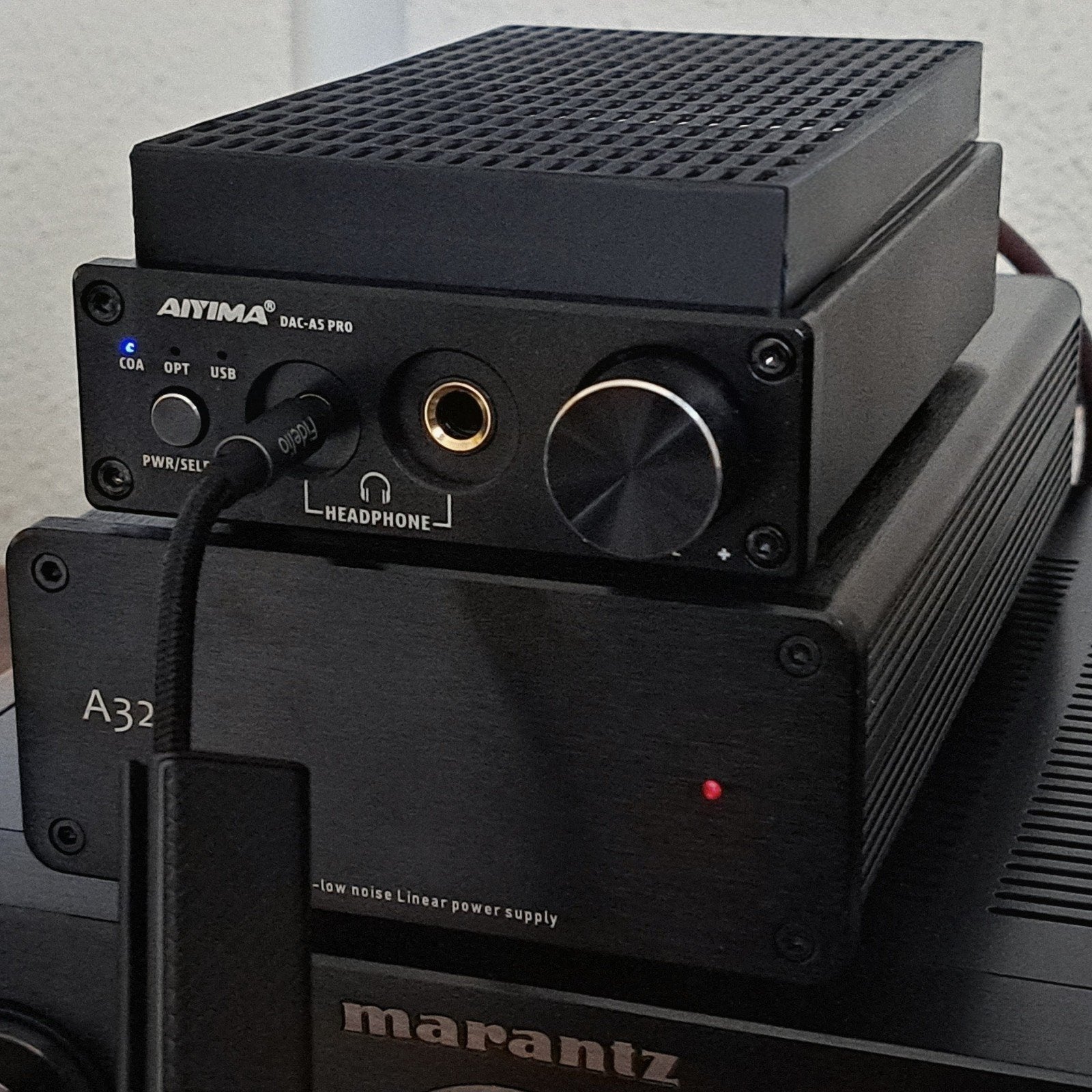 Hoofdtelefoon versterker met lineaire voeding, gemodificeerd, Overige merken, Ophalen of Verzenden, Minder dan 60 watt, Gebruikt