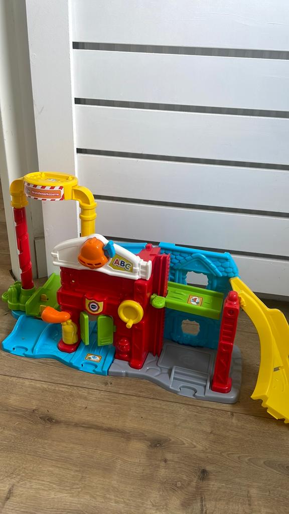 Brandweerkazerne toettoet auto’s, Kinderen en Baby's, Ophalen of Verzenden, Zo goed als nieuw