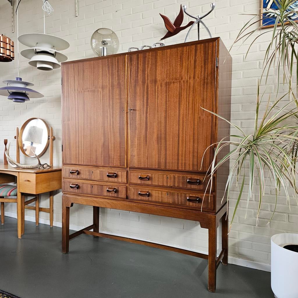 Kast Morten Olsen Møbelfabrik Deens design, Gebruikt, Met deur(en), Ophalen of Verzenden, X