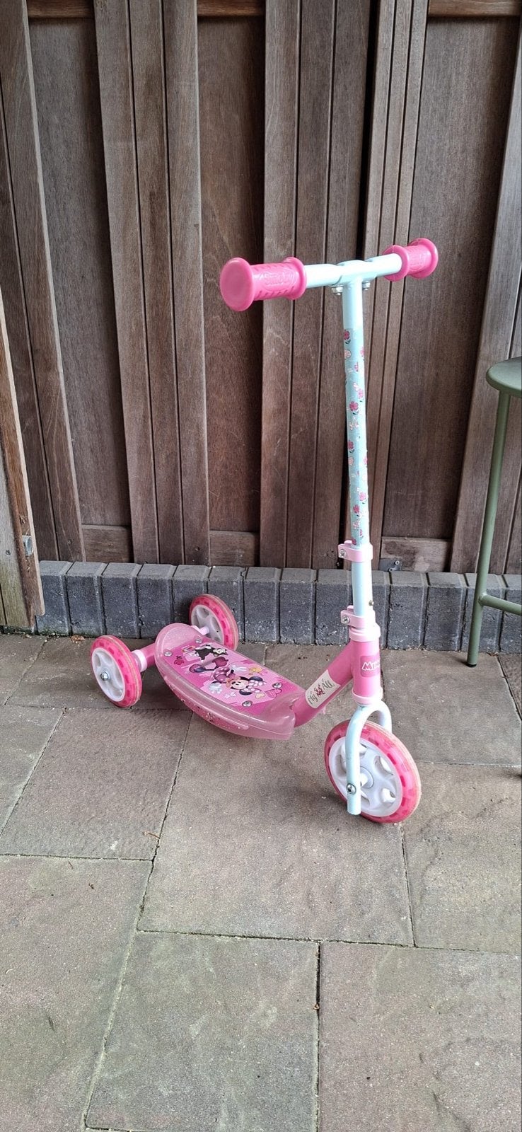 Roze Minnie Mouse kinderstep - Smoby, Fietsen en Brommers, Ophalen, Gebruikt, Gewone step