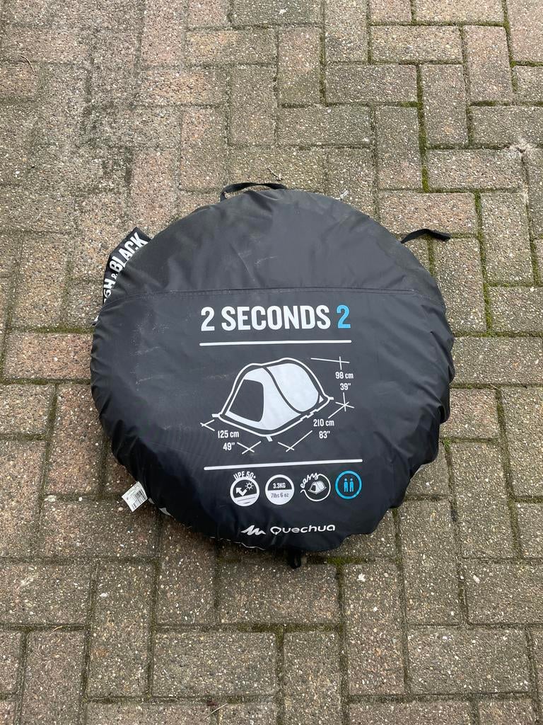 Quechua 2 Seconds 2 Fresh & Black pop-up tent, Ophalen, Gebruikt, Tot en met 2