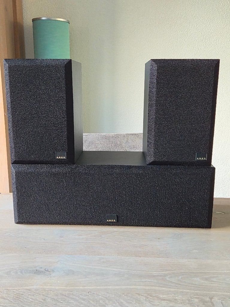 A.R.E.S. Surround speakers + Center, Audio, Tv en Foto, Gebruikt, Speakerset, Ophalen of Verzenden, 150 watt of meer