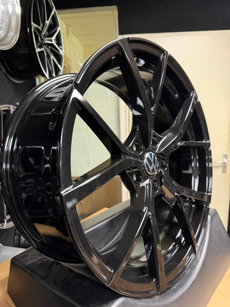 19 inch velgen voor Volkswagen Estoril R look 5x112 Golf 7 8, 19 inch, Velg(en), Nieuw, Ophalen of Verzenden