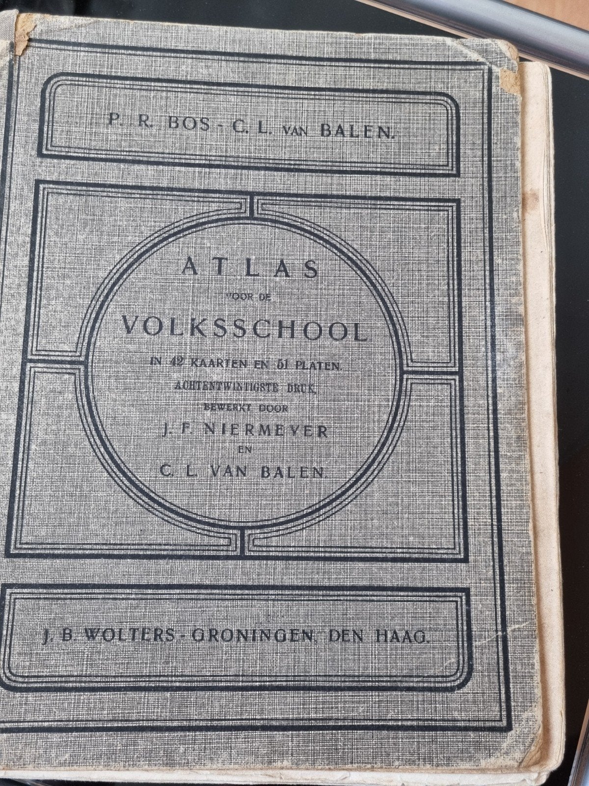 Atlas voor de Volksschool - P.R. Bos & C.L. van Balen, Boeken, Gelezen, Bosatlas, Ophalen of Verzenden, P.R. Bos & C.L. van Balen