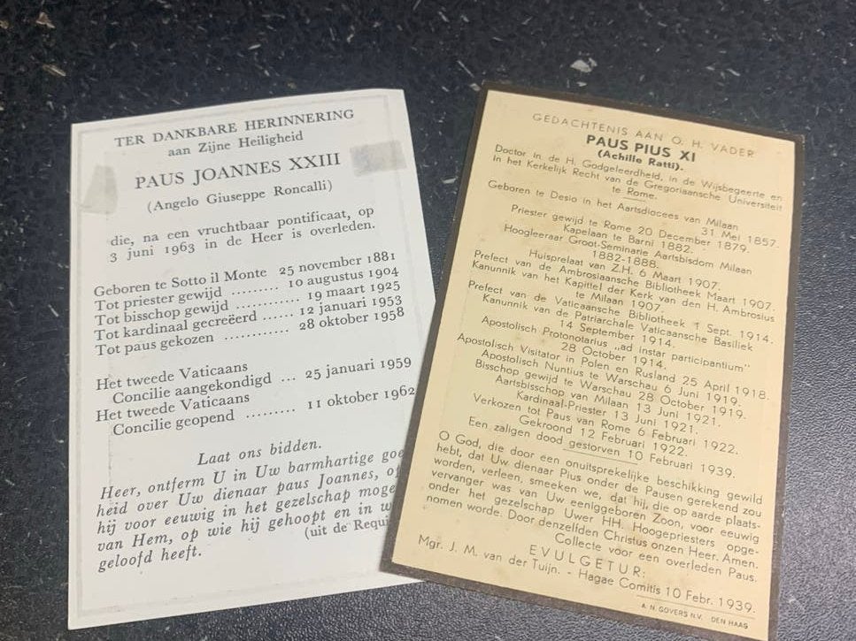 Bidprentjes Paus Johannes XXIII en Paus Pius XI, Verzamelen, Religie, Ophalen of Verzenden, Gebruikt, Kaart of Prent, Christendom | Katholiek