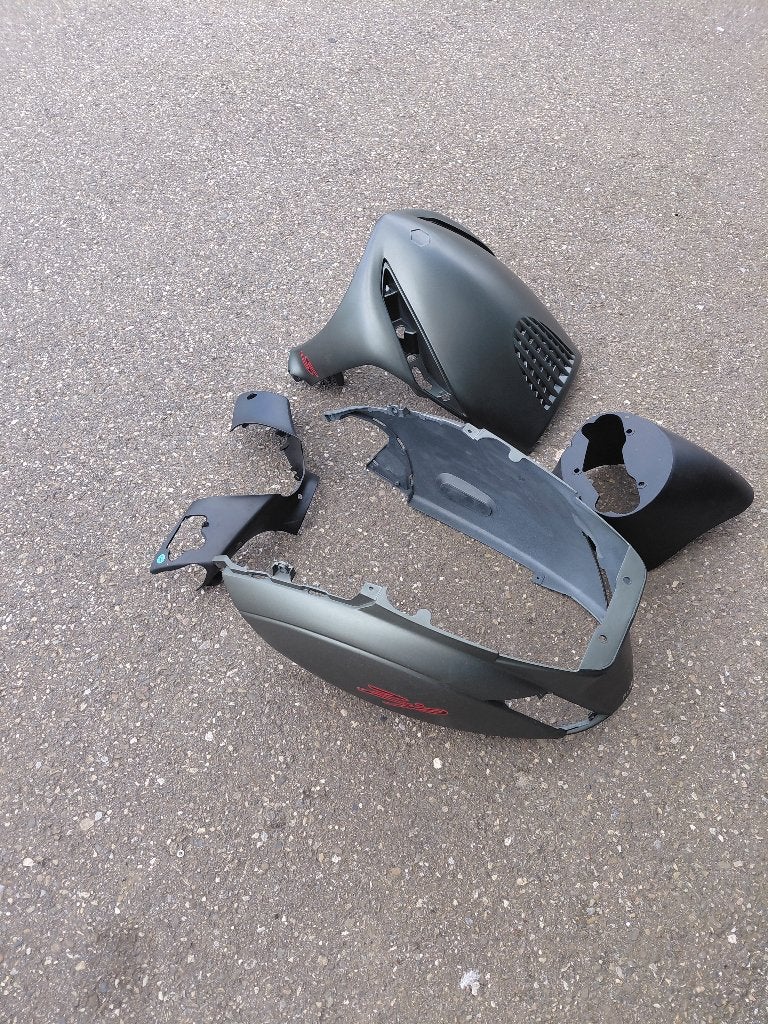 scooteronderdelen, Fietsen en Brommers, Brommeronderdelen | Scooters, Ophalen of Verzenden, Nieuw, Kap, Piaggio