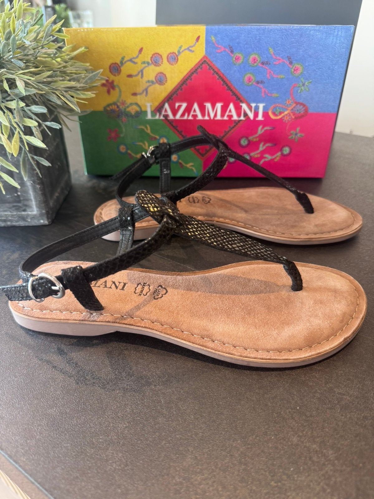 LAZAMANI teenslippers black nieuw!, Slippers, Zwart, Ophalen of Verzenden, X