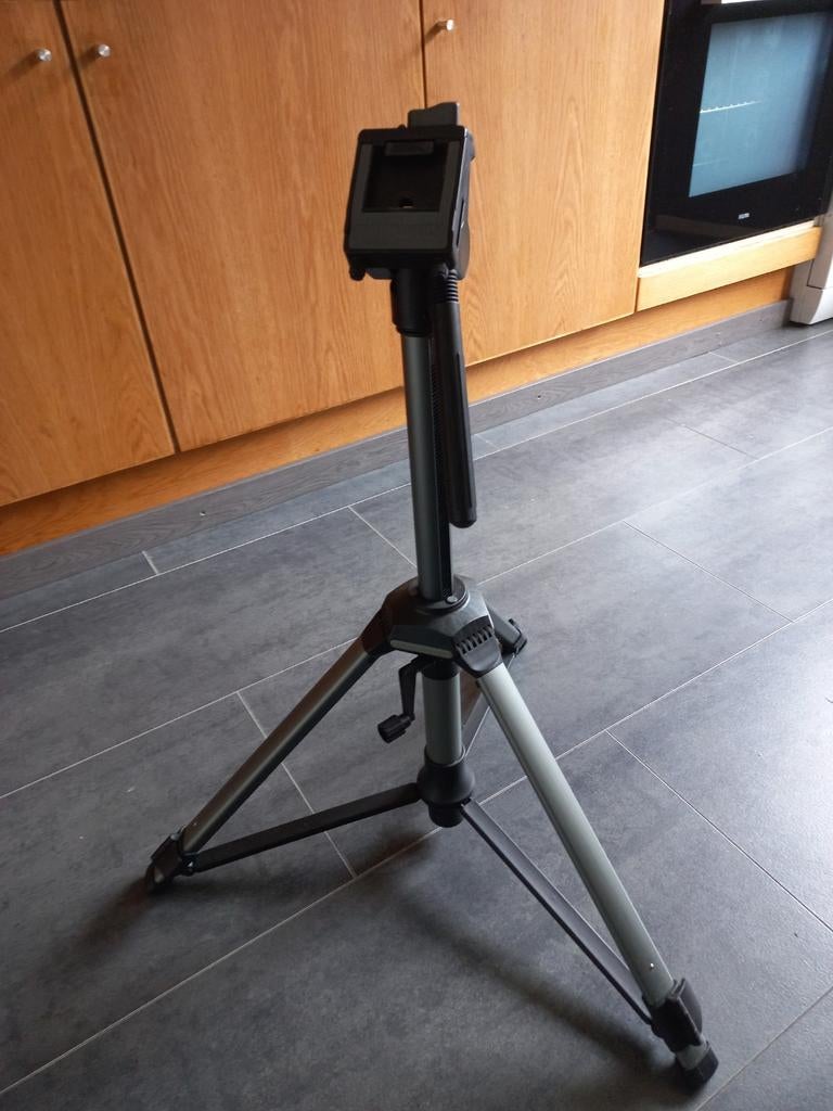 Te koop statief, Ophalen, Minder dan 150 cm, Driepoot