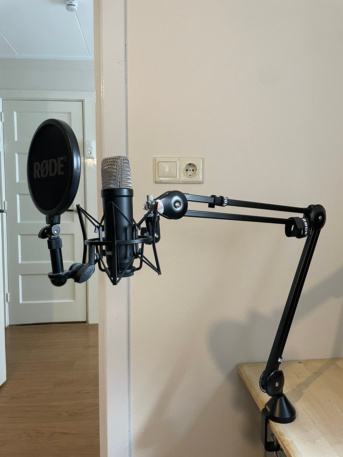 Rode NT1 Signature +Focusrite Scarlett Solo (3rd Gen) +PSA1, Ophalen of Verzenden, Zo goed als nieuw, Studiomicrofoon