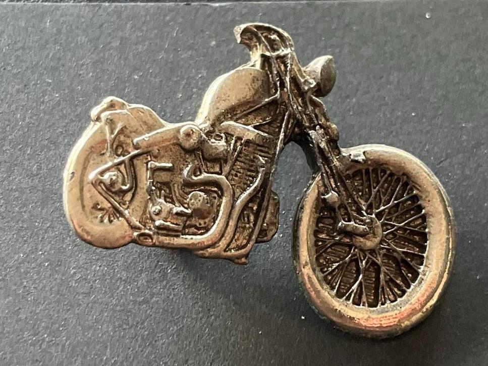 Vintage Harley Davidson  pin/speldje, Gebruikt, Transport, Ophalen of Verzenden, Speldje of Pin