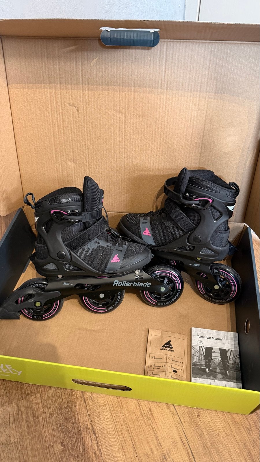Rollerblade Macroblade 110 3WD W - Maat 38, Overige merken, Overige typen, Nieuw, Ophalen of Verzenden