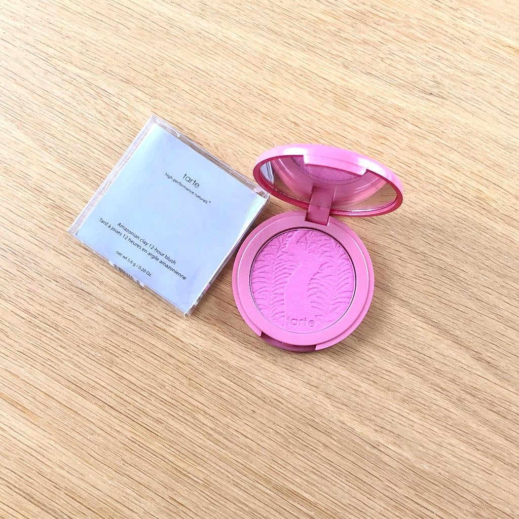 Tarte amazonian clay blush - Adored, Ophalen of Verzenden, Nieuw, Overige kleuren, Wangen