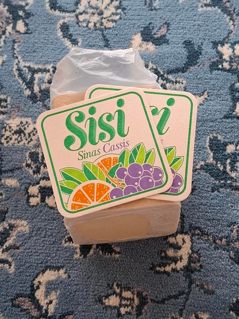 75 vintage Sisi Sinas Cassis viltjes onderzetters, Ophalen of Verzenden, Nieuw, Gebruiksvoorwerp
