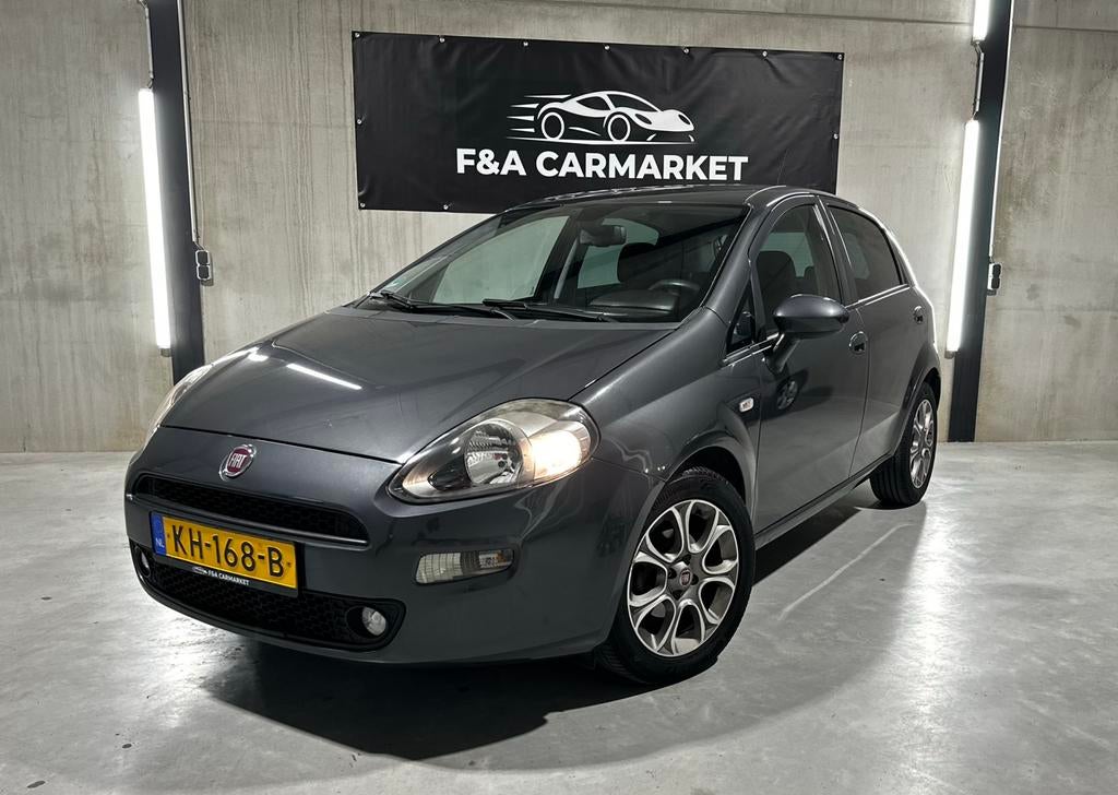 Fiat Punto 0.9 Twinair 2016 | Nw. distr. ketting | Cruise, Auto's, Voorwielaandrijving, Zwart, Alcantara, 49 €/maand