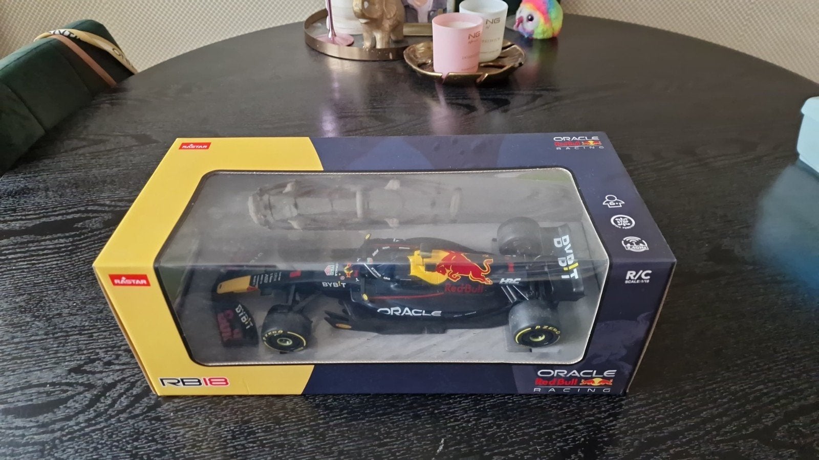 Red Bull Racing F1 RB18 RC Auto - Nieuw in doos, Elektro, Nieuw, Ophalen of Verzenden, Auto onroad