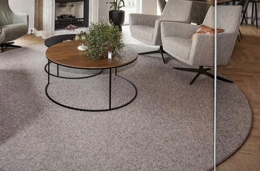 Vloerkleed rond diameter 340, Huis en Inrichting, Stoffering | Tapijten en Kleden, Zo goed als nieuw, Rond, Ophalen