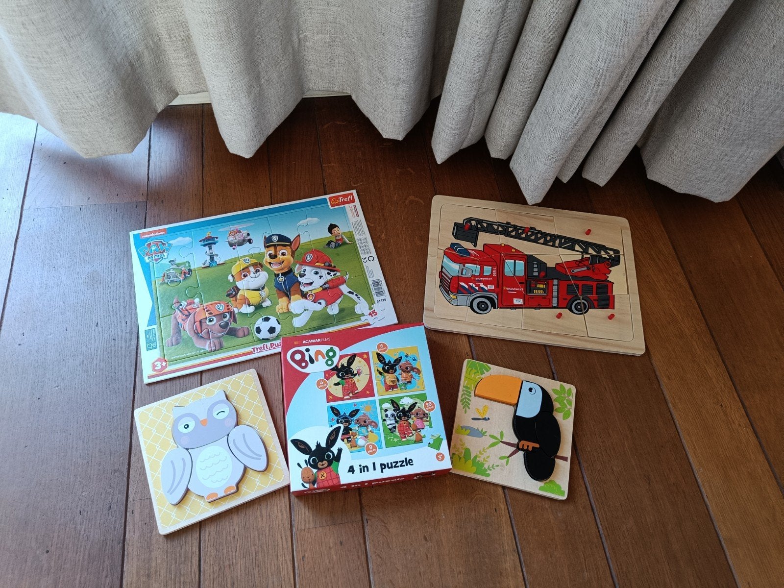 Acht puzzels in hout en karton, Kinderen en Baby's, Speelgoed | Kinderpuzzels, Ophalen, 2 tot 4 jaar, 10 tot 50 stukjes, Zo goed als nieuw