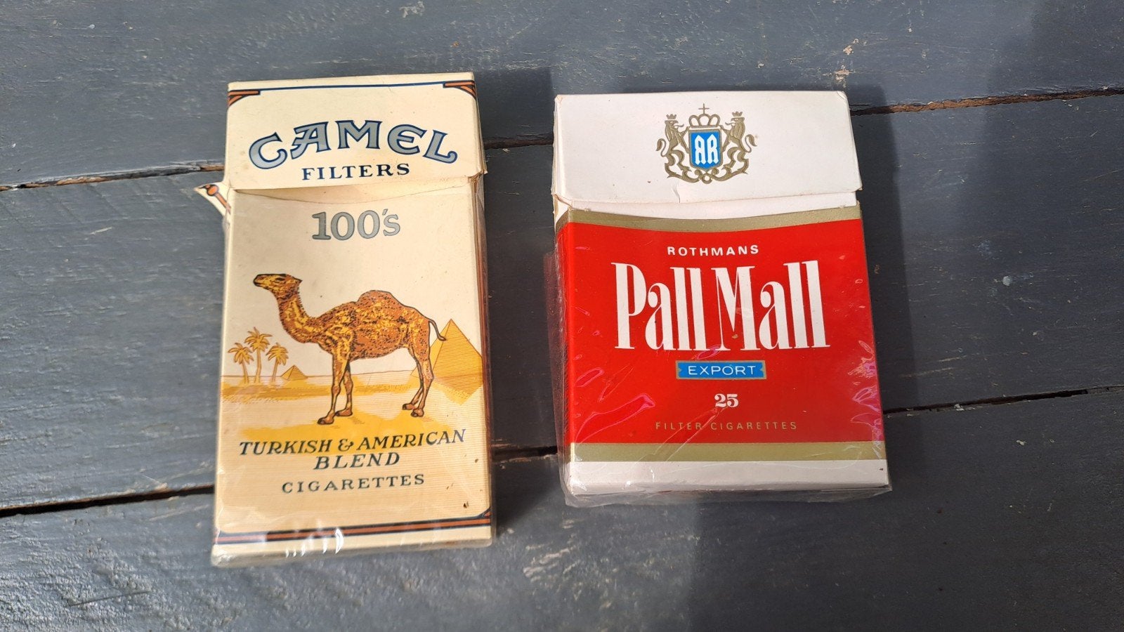 2 vintage pakjes sigaretten Camel en Pall Mall, Verzamelen, Tabaksdoos of Verpakking, Gebruikt, Onbekend, Ophalen of Verzenden