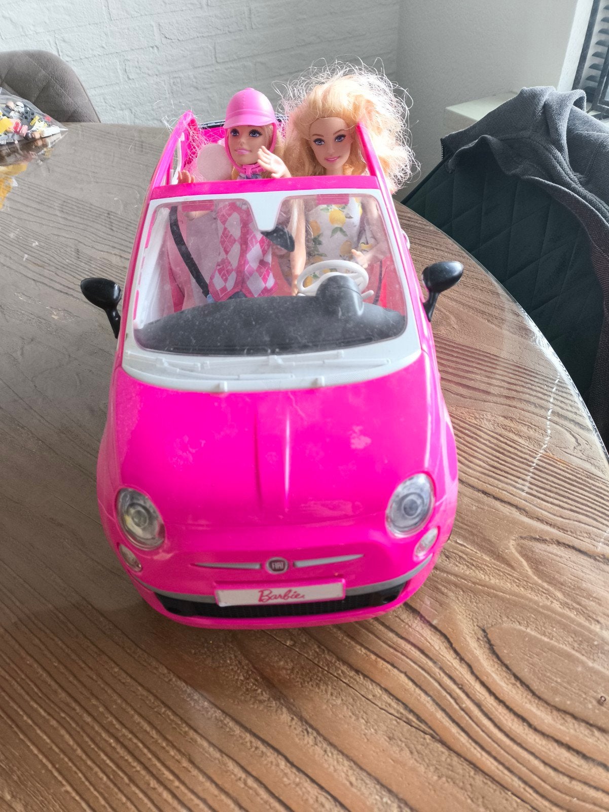 Barbie auto incl 2 Barbies, Ophalen of Verzenden, Barbie