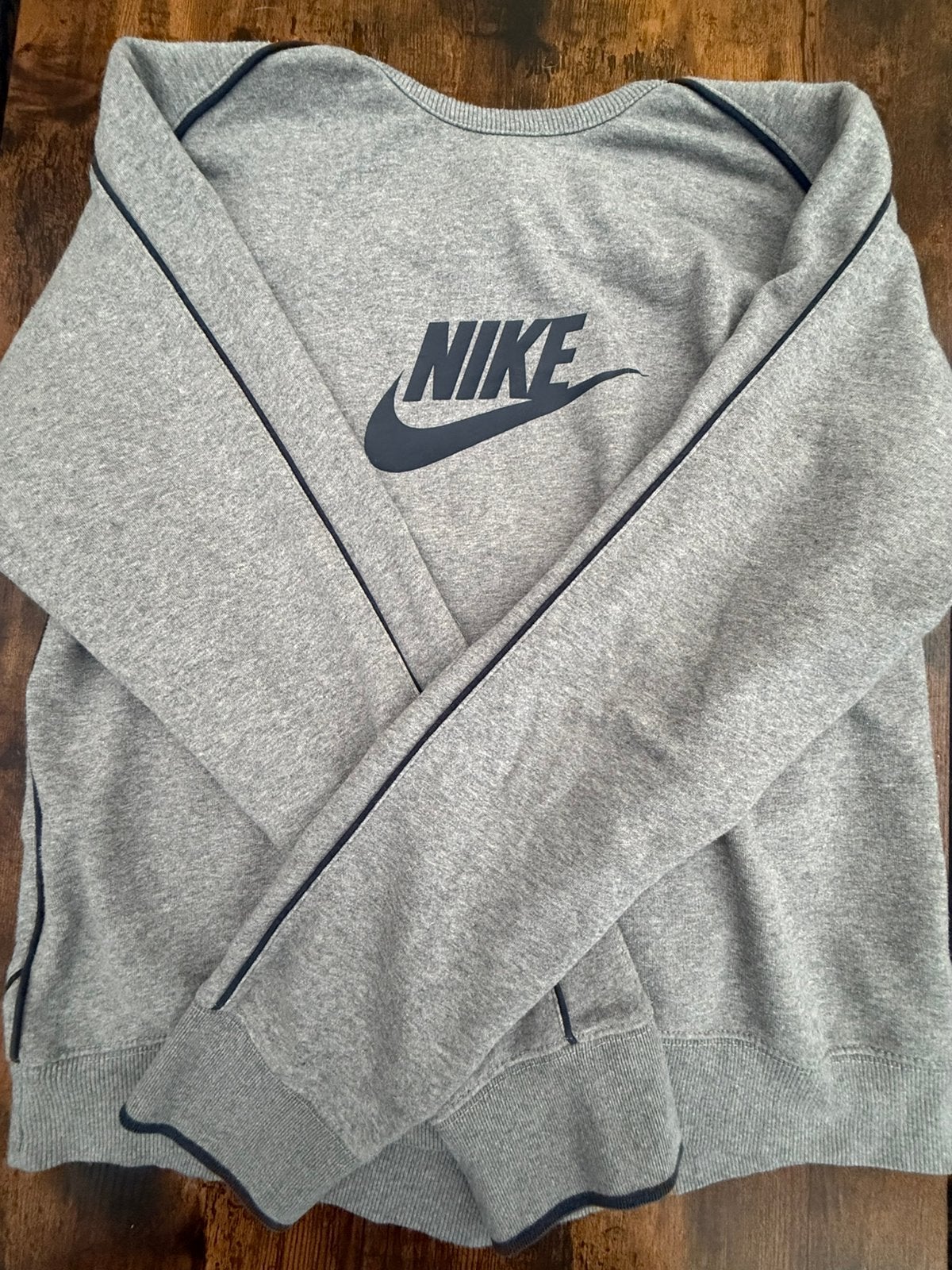 Nike Sweater, Kleding | Dames, Truien en Vesten, Ophalen of Verzenden, Gedragen, Maat 42/44 (L), Grijs