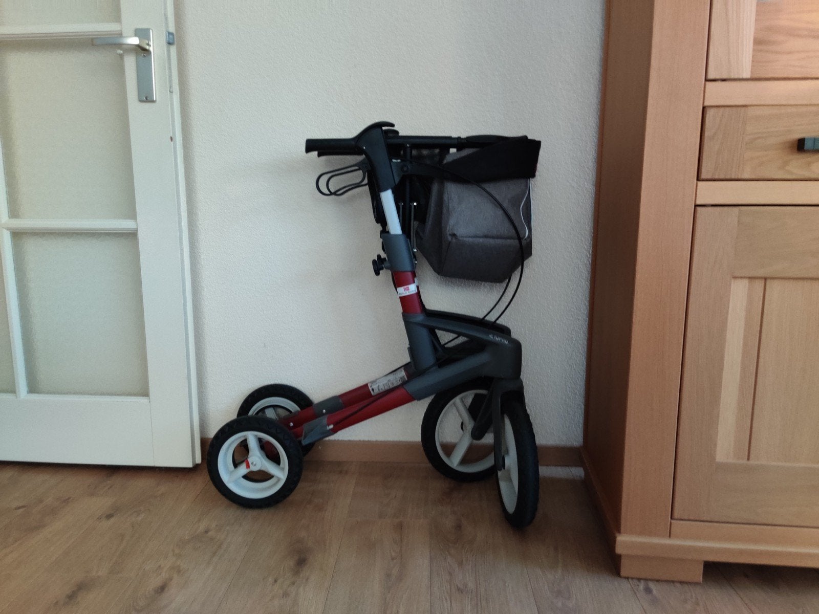gebruikte rollator. in prima staat., Ophalen, Gebruikt