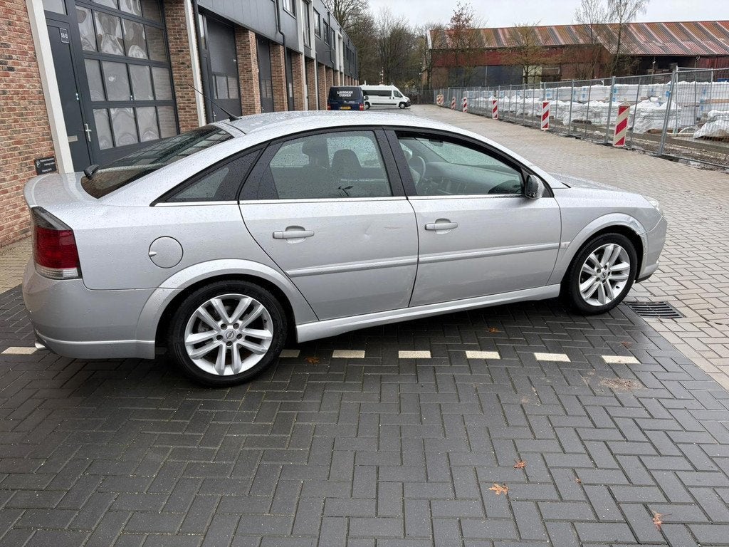 Opel Vectra GTS 2.2-16V Sport, Auto's, Opel, Gebruikt, 4 cilinders, 715 kg, Leder en Stof