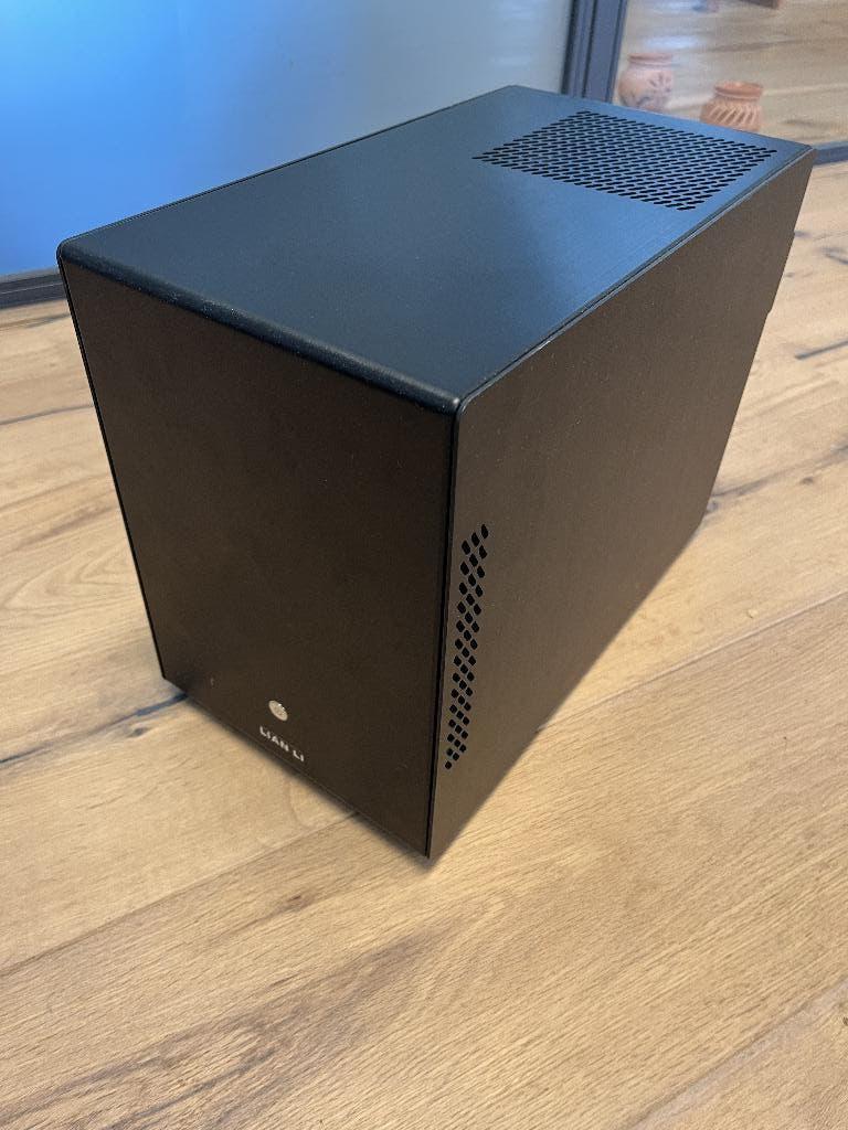 Lian Li server zonder schijven, Computers en Software, Servers, Ophalen of Verzenden, Zo goed als nieuw, 8 GB, Minder dan 2 Ghz