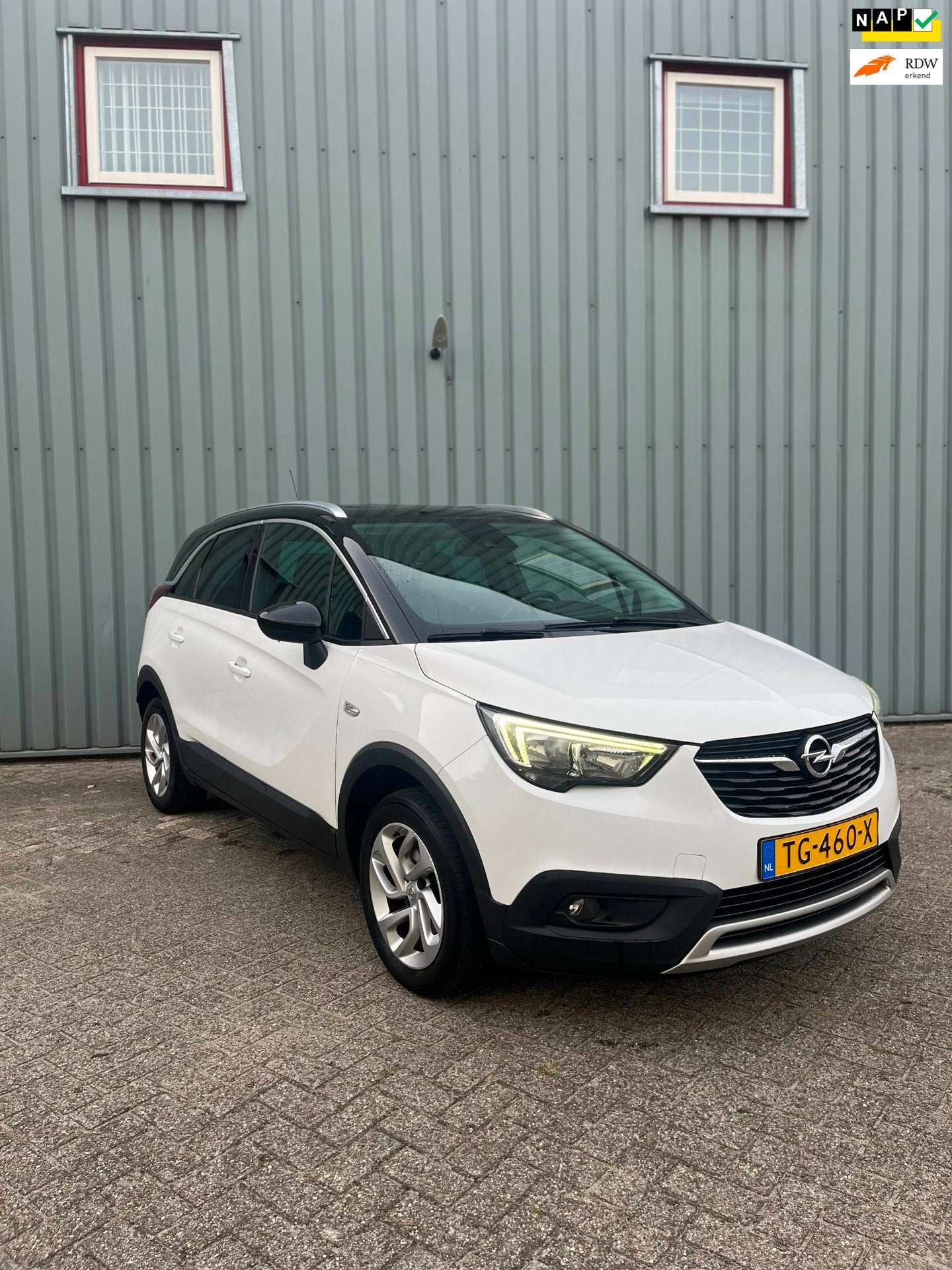 Opel Crossland X 1.2 Turbo Innovation/pano/carplay/keyless/t, Dealer onderhouden, 840 kg, Gebruikt, 1199 cc
