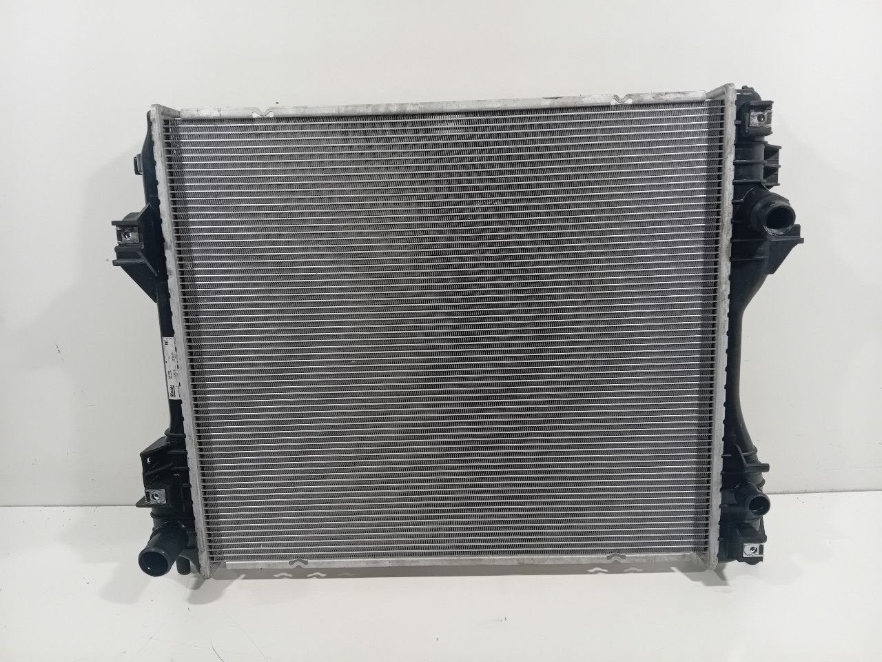 Radiateur Jaguar XF, Auto-onderdelen, Motor en Toebehoren, Onderdelen@venauto.nl, Van der Ven Autorecycling B.V., Gebruikt, Ettenseweg 76, 4706 PB Roosendaal, The Netherlands