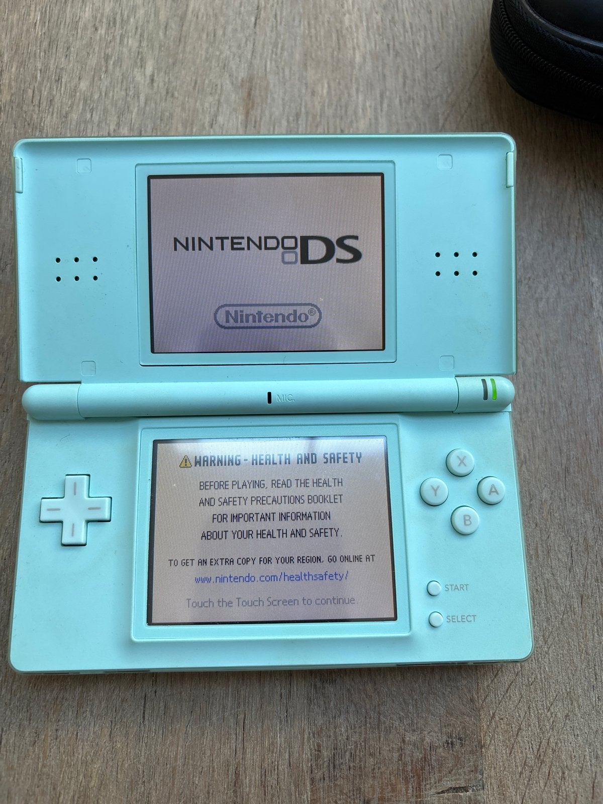 Nintendo DS Lite Aqua met 6 games en accessoires, Spelcomputers en Games, Overige kleuren, Ophalen of Verzenden, DS Lite, Gebruikt