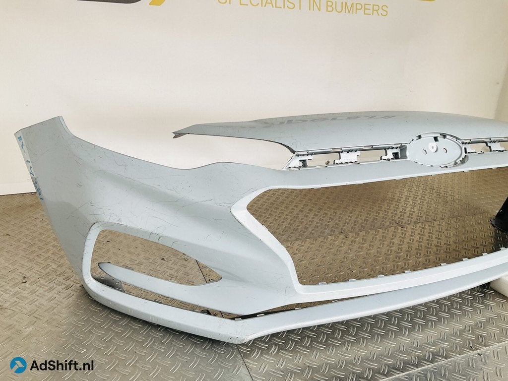 Bumper Hyundai i20 Facelift 2017-2021 86511-C8AA0 Voorbumper, Bumper