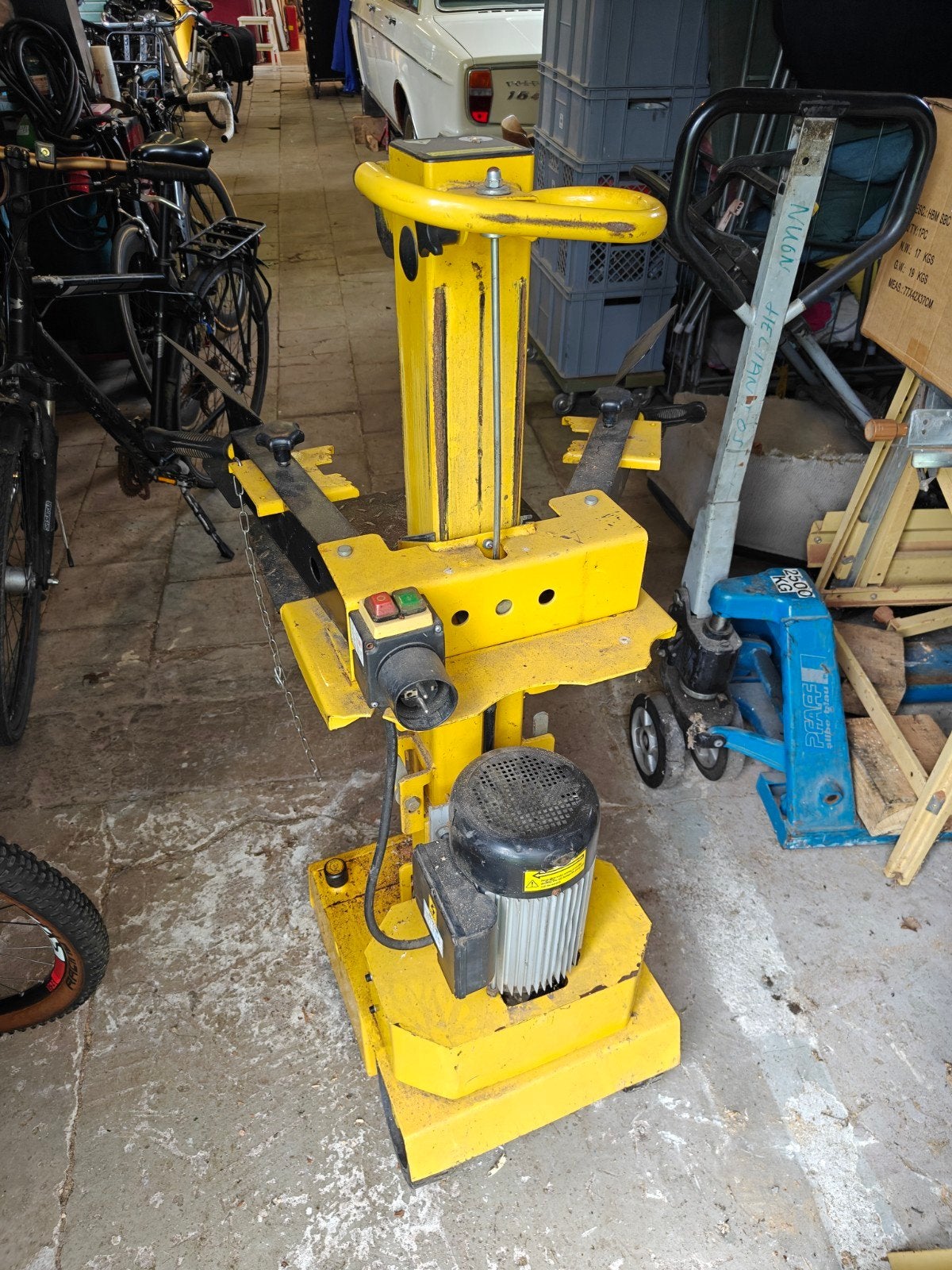 Ergo Fix Houtklover 6000 KG - Krachtige Houtkloofmachine, Ophalen, Gebruikt, Overige typen, 1200 watt of meer