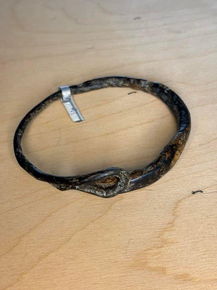 Akar Bahar armbanden nog 2 stuks, Sieraden, Tassen en Uiterlijk, Armbanden, Verzenden, Nieuw, Overige kleuren