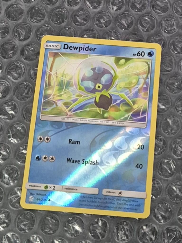 Reverse Dewpider 64/263 Sun & Moon Cosmic Eclipse, Ophalen of Verzenden, Zo goed als nieuw, Losse kaart, Foil