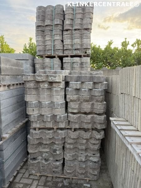 47m2 grijs kunststof grastegels 60x40x10cm grasdallen graska, Tuin en Terras, Gebruikt, Bij dit gebruikte product niet te achterhalen