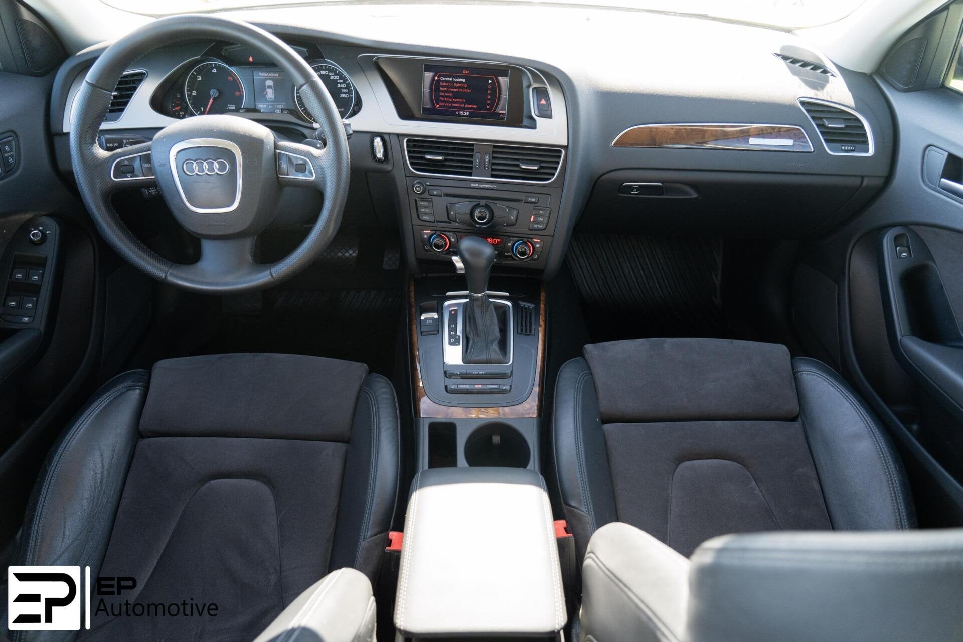 AUDI A4 ALLROAD 3.0 V6 TDI QUATTRO 239ch - BVA 7 - CUIR/ALCANTARA - JANTES 19" - ATTELAGE - SIÈGES CHAUFFANTS